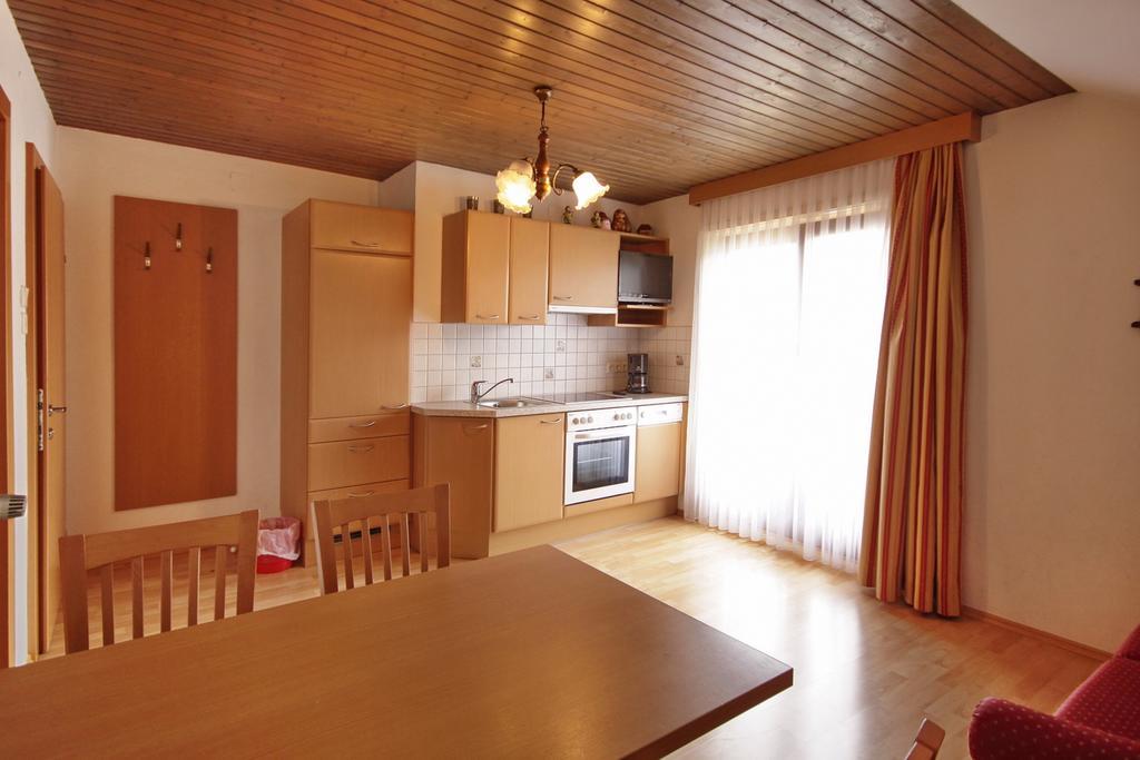 Haus Schluder - Familie Stanitzer Hotel Weissensee Cameră foto